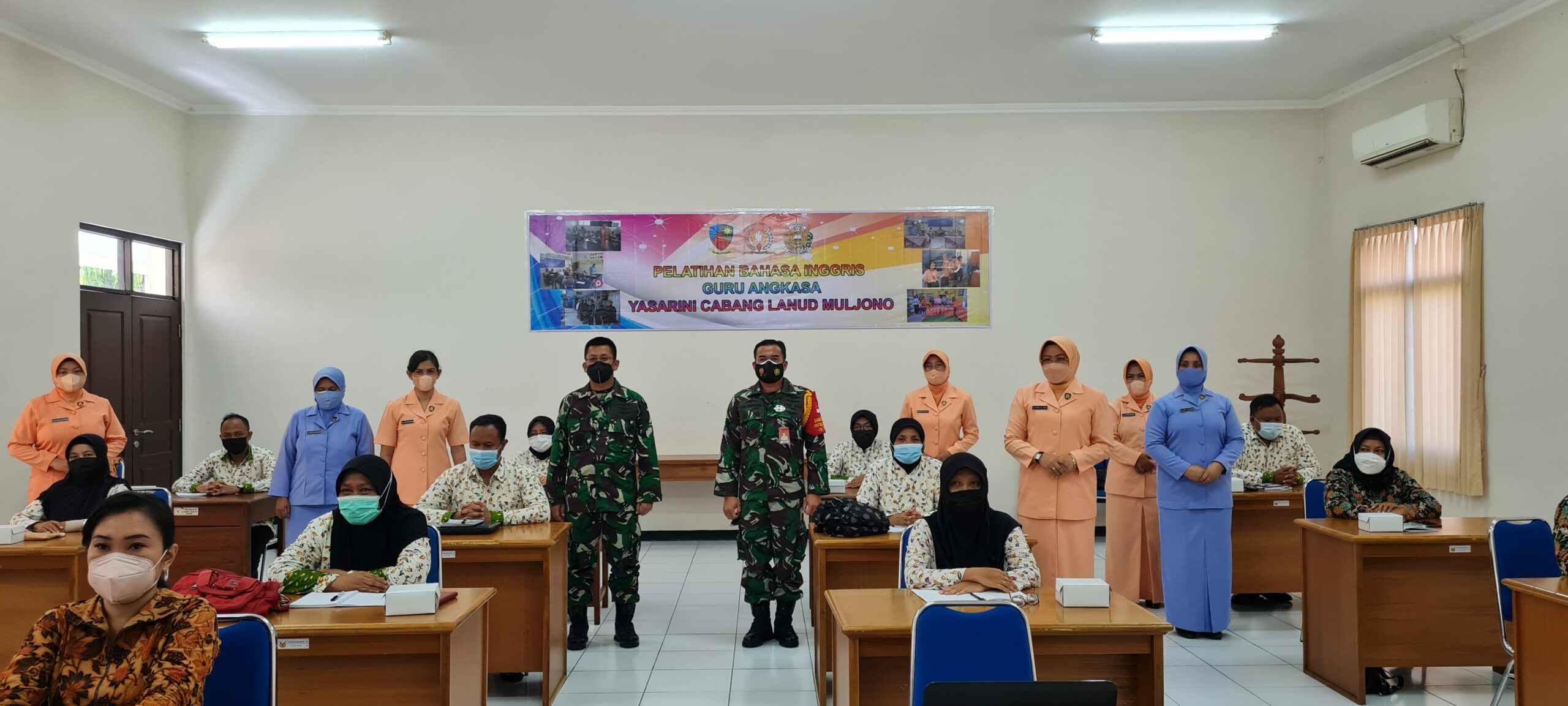 Ketua Yasarini Cabang Lanud Muljono memimpim Pembukaan Pelatihan Bahasa Inggris Guru Angkasa Lanud Muljono