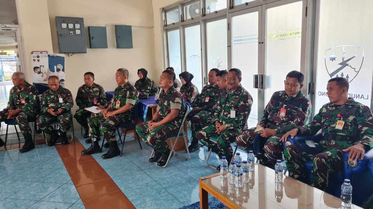 Danlanud Muljono Pimpin Briefing Mingguan Perwira Lanud Muljono