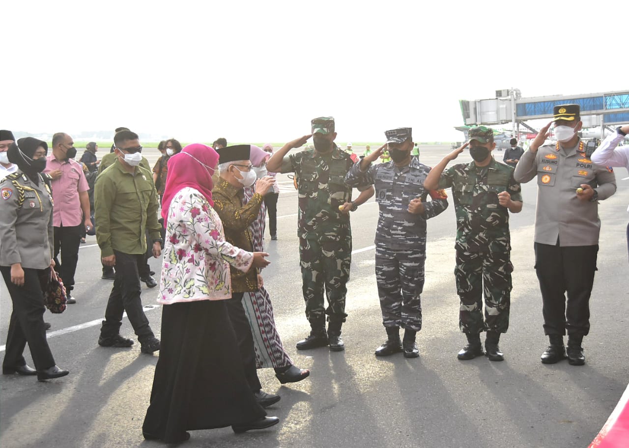 Danlanud Muljono Sambut R2 Di Pemda Bandara Juanda Surabaya