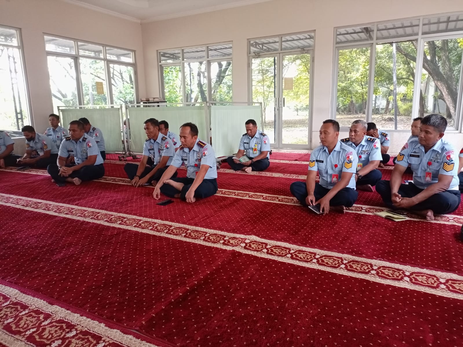 Perkuat Iman dan Taqwa, Segenap Umat Muslim Lanud Muljono Laksanakan Shalat Dhuha Berjamaah