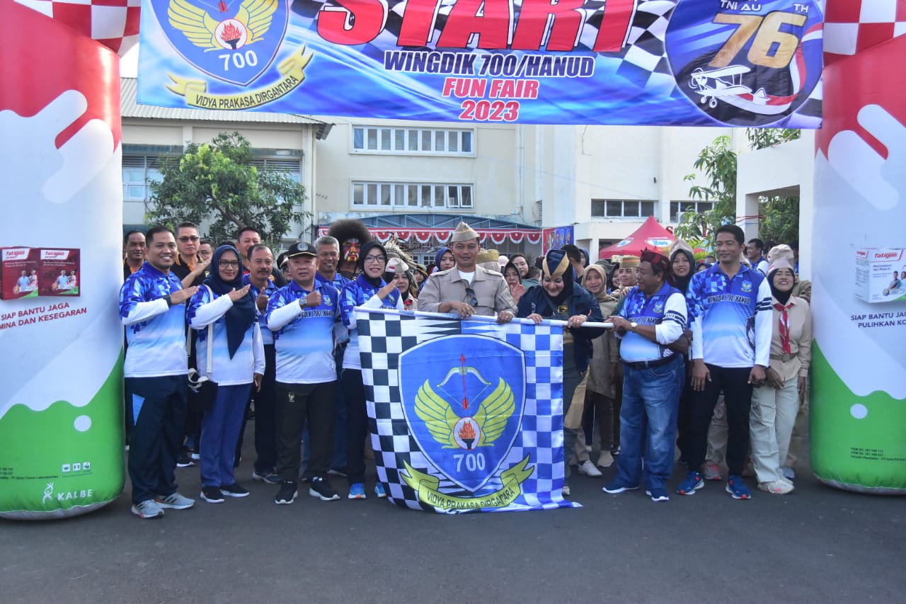 Kadispers Lanud Muljono Surabaya Hadiri Fun Fair Hari Bhakti TNI AU ke-76 Wingdik 700