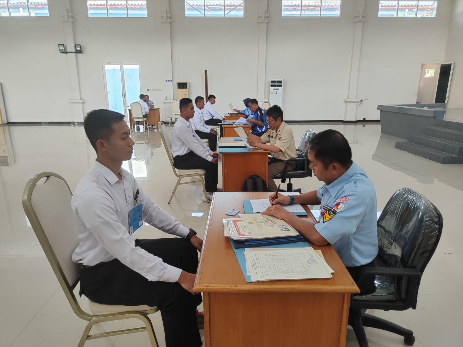 Lanud Muljono Surabaya Gelar Pemeriksaan Administrasi Casis Bintara Angkatan ke-52 Gelombang 2