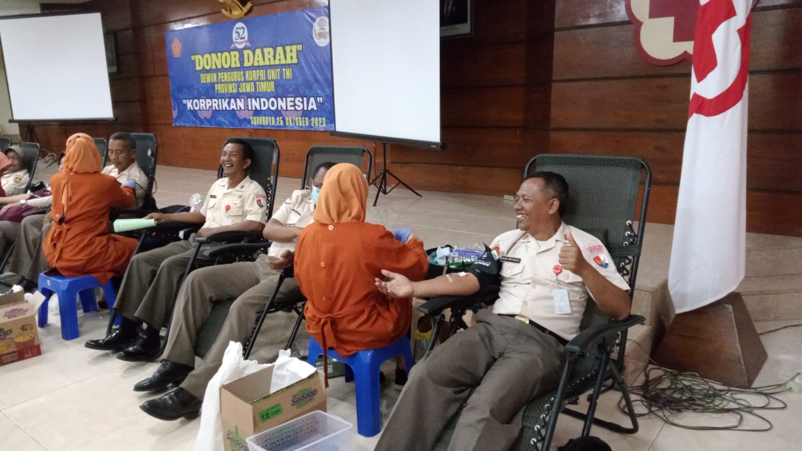 Sambut HUT Korpri Ke-52 Tahun 2023, ASN Lanud Muljono Laksanakan Donor Darah