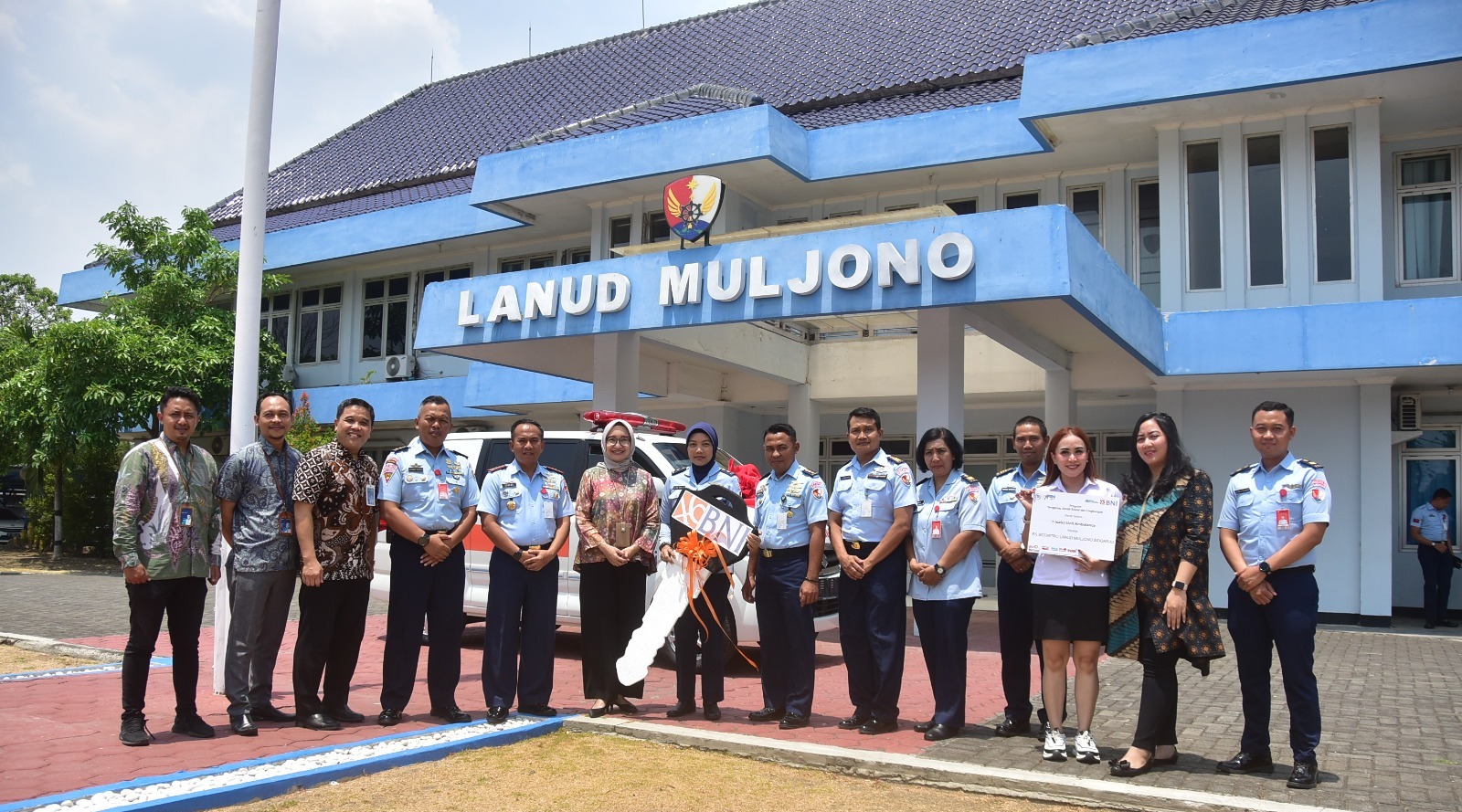 Lanud Muljono Terima Bantuan CSR Mobil Ambulan Dari BNI