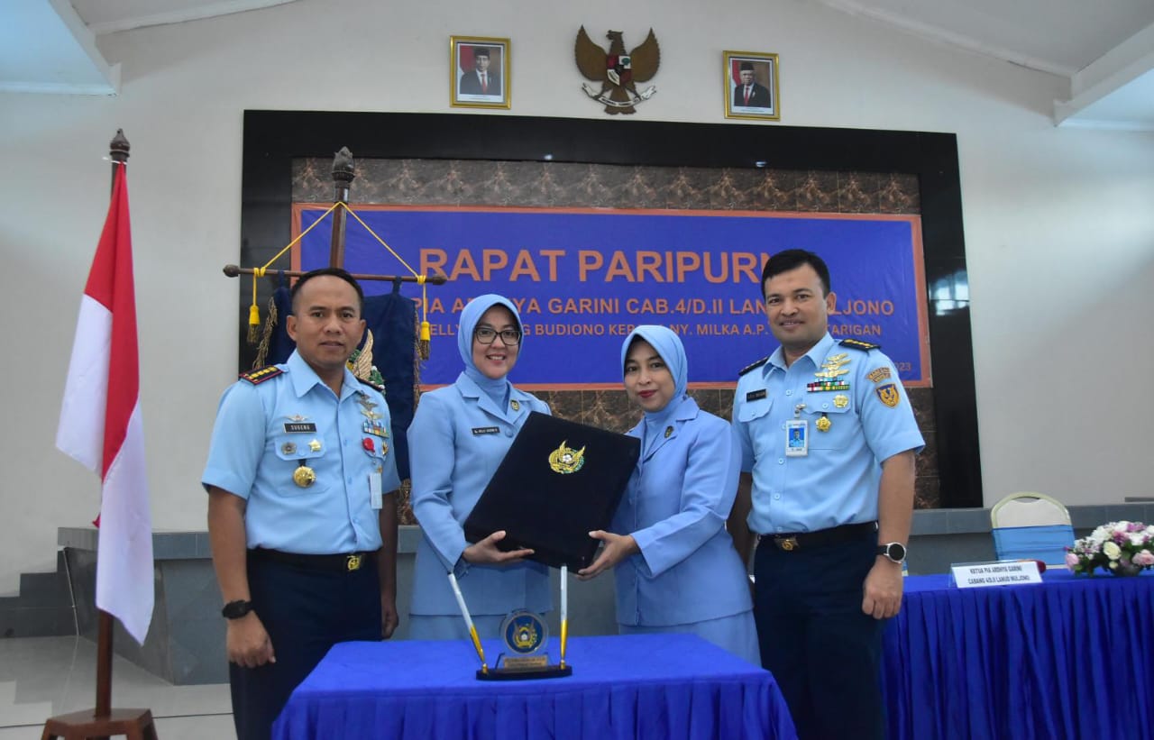 Rapat Paripurna Sertijab Ketua PIA Ardhya Garini Cabang 4/D.II Lanud Muljono